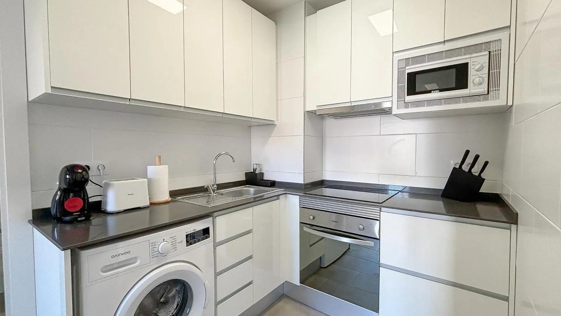 Clauhomes Suite Center Tarragona 0*,  Spain