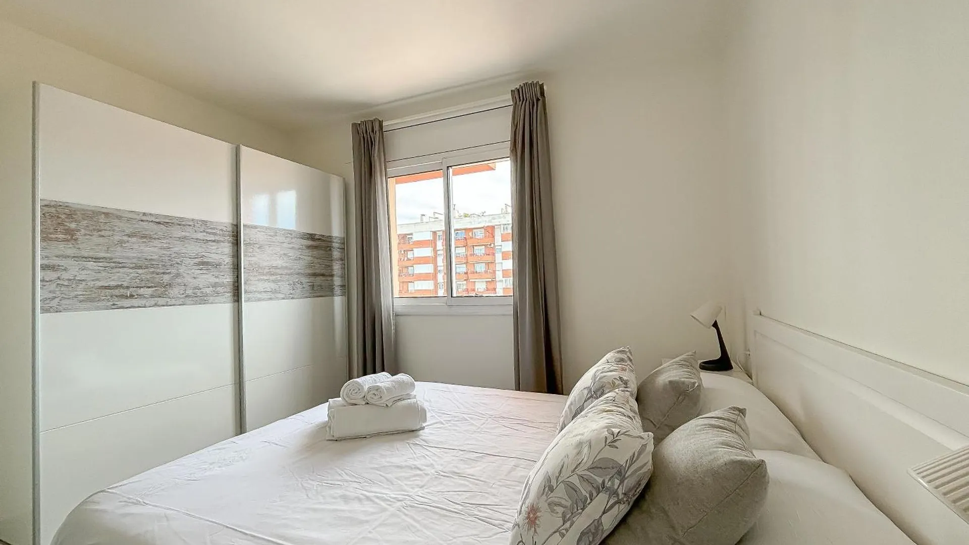 Apartment Clauhomes Suite Center Tarragona Spain